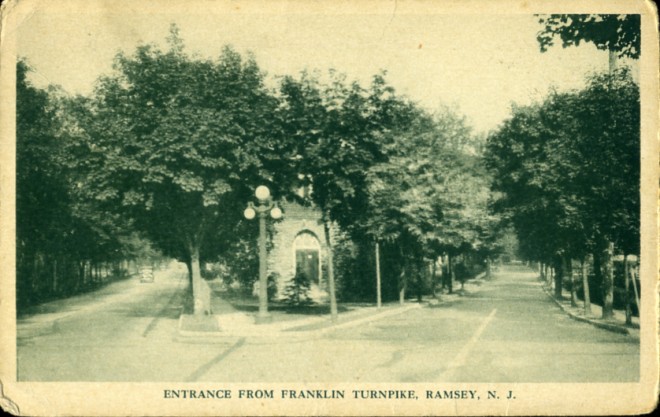 Entrance from Franklin Turnpike